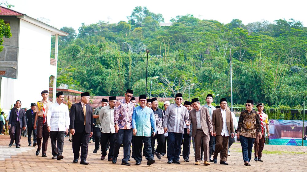 Ketua Umum dan Sekjen FPAG Hadiri Acara Ground Breaking Pembangunan Dafatorium Pondok Modern Darul Falah Cimenteng